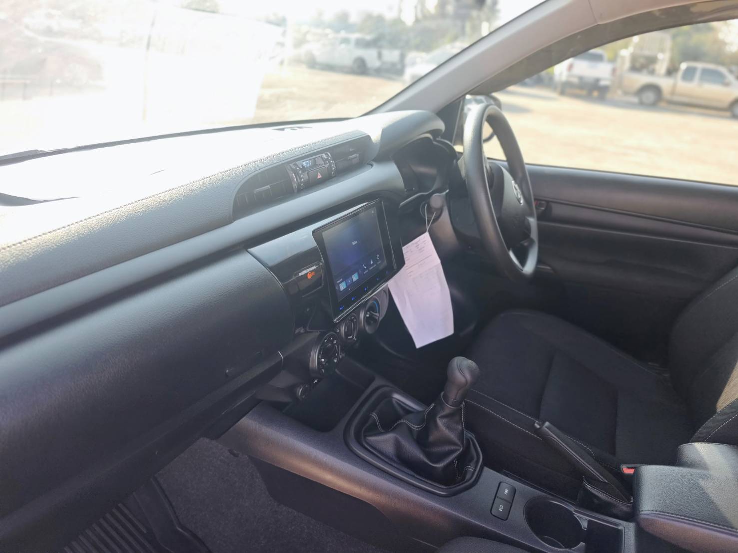 Toyota Hilux Revo Double Cab 2.4 Entry Z Edition MT 2024