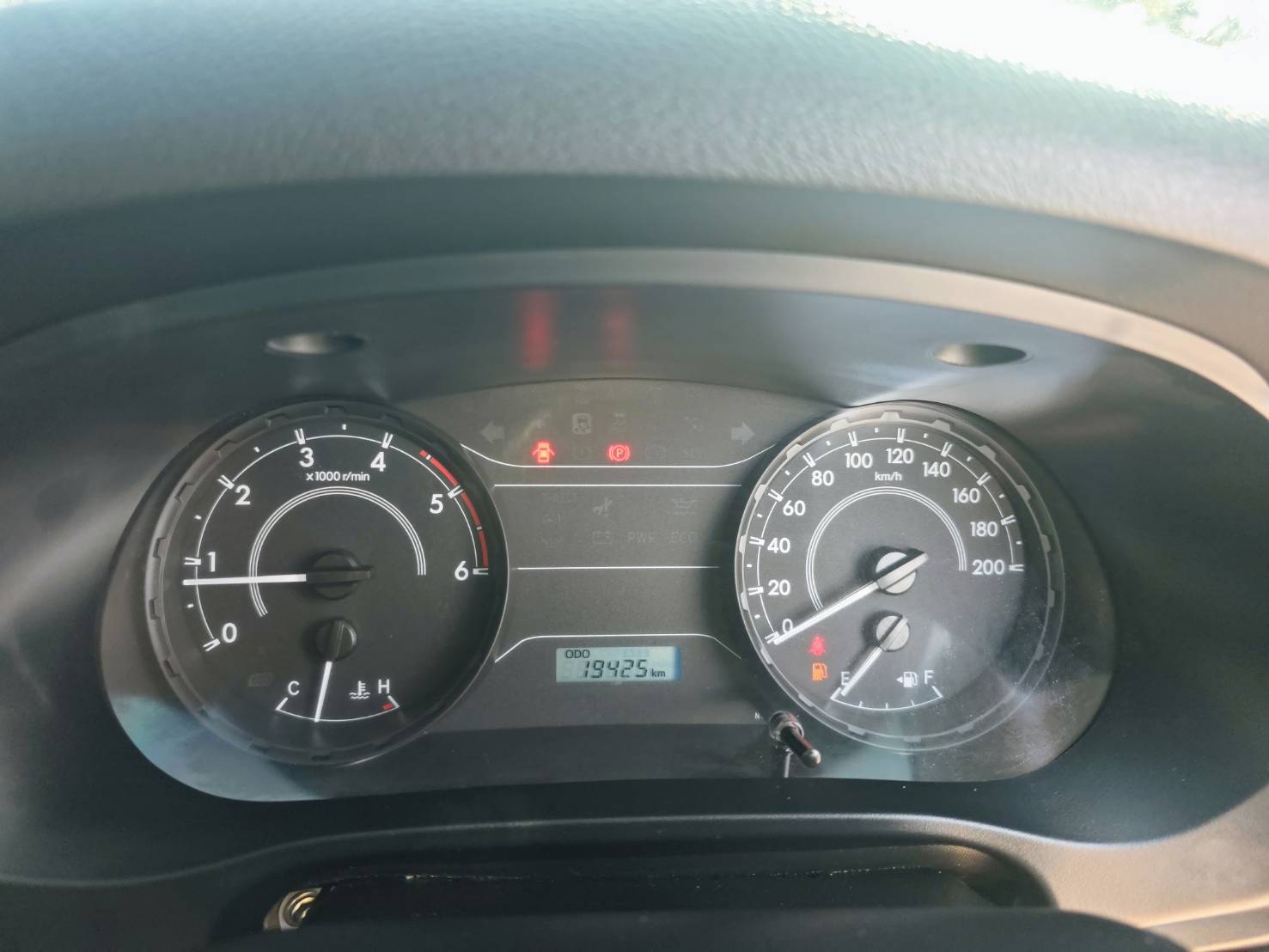 Toyota Hilux Revo Double Cab 2.4 Entry Z Edition MT 2024