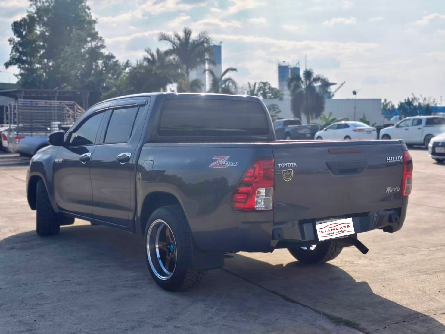 Toyota Hilux Revo Double Cab 2.4 Entry Z Edition MT 2024