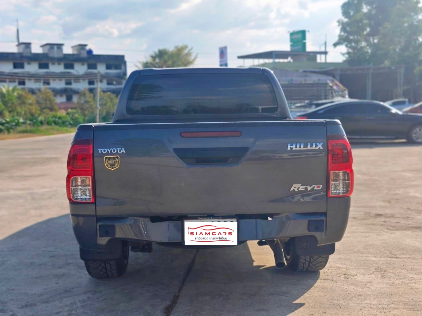 Toyota Hilux Revo Double Cab 2.4 Entry Z Edition MT 2024