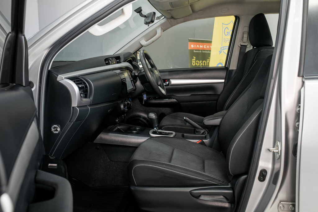 Toyota Hilux Revo Double Cab 2.4 Entry Prerunner AT 2020