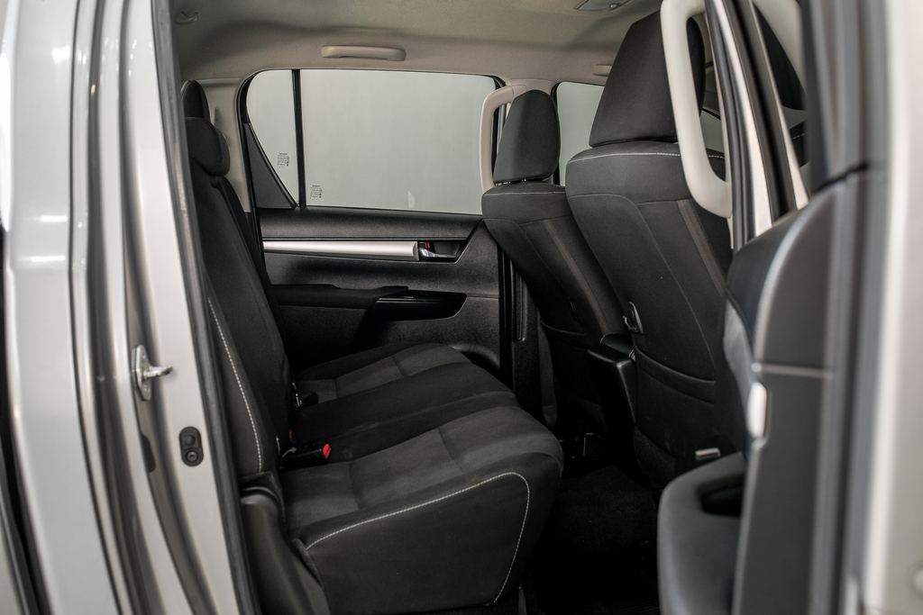 Toyota Hilux Revo Double Cab 2.4 Entry Prerunner AT 2020