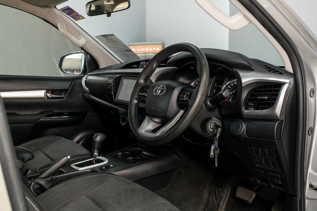 Toyota Hilux Revo Double Cab 2.4 Entry Prerunner AT 2020