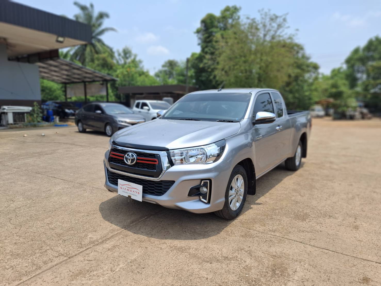 Toyota Hilux Revo Smart Cab 2.4 J Plus MT 2019