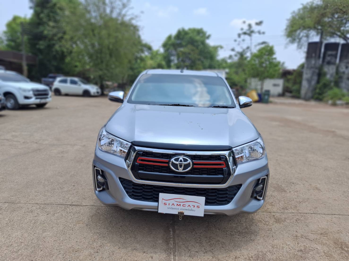 Toyota Hilux Revo Smart Cab 2.4 J Plus MT 2019
