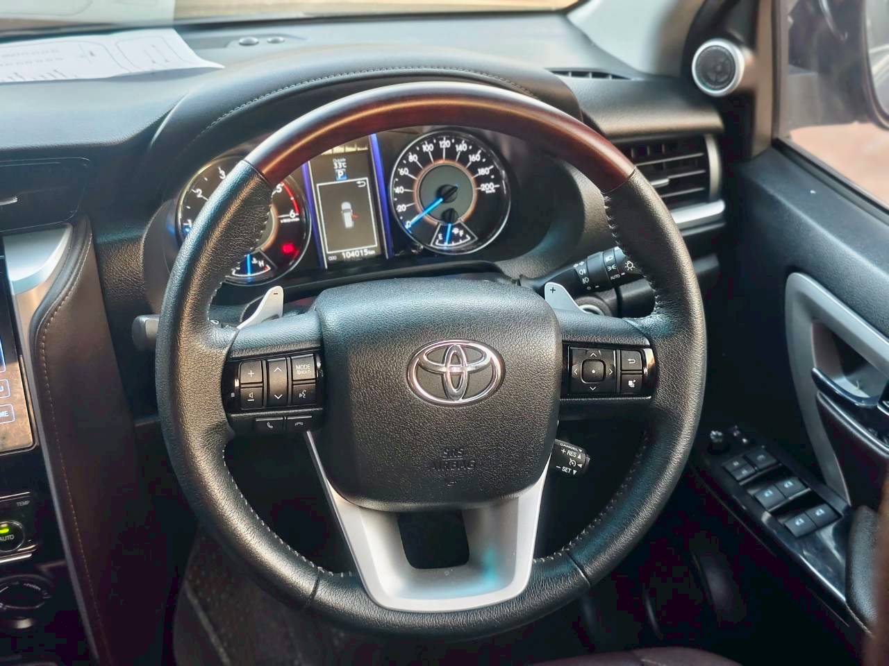 Toyota Fortuner 2.4 V SUV AT 2018