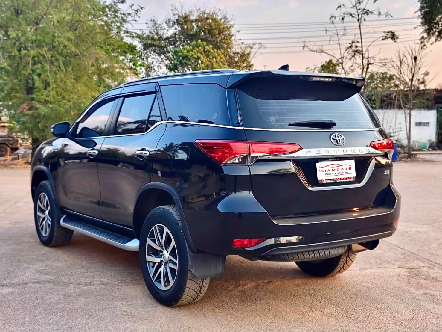 Toyota Fortuner 2.4 V SUV AT 2018
