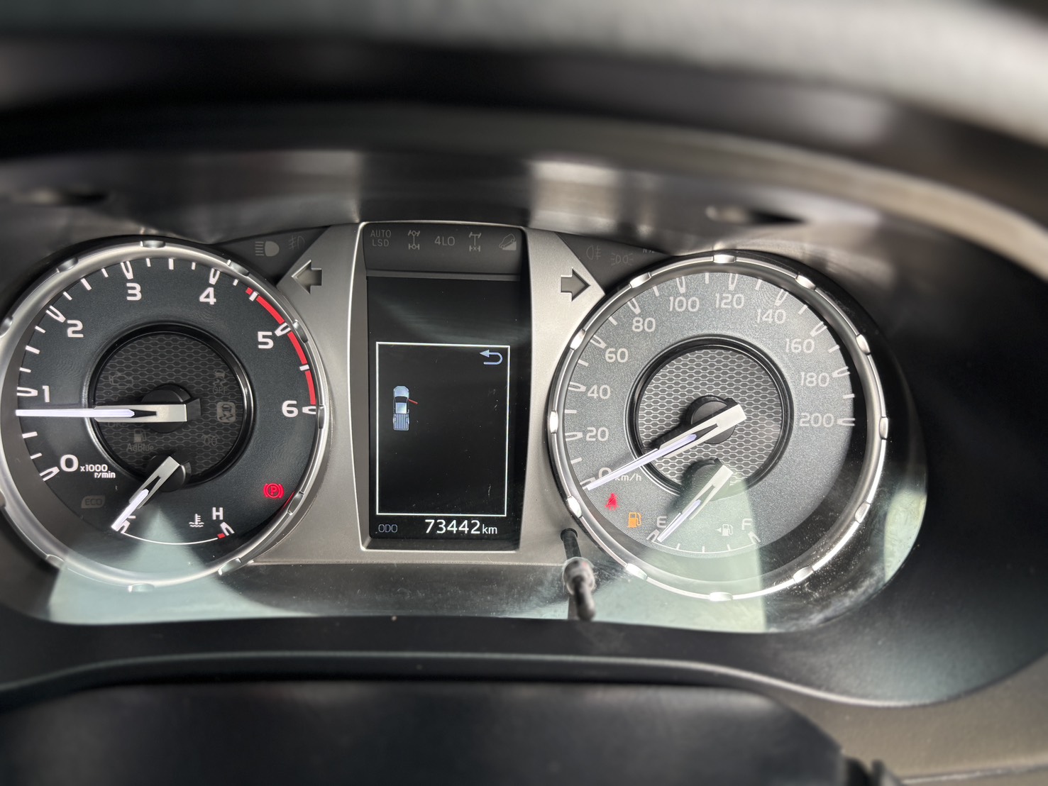 Toyota Hilux Revo Smart Cab 2.4 Mid Z Edition MT 2020