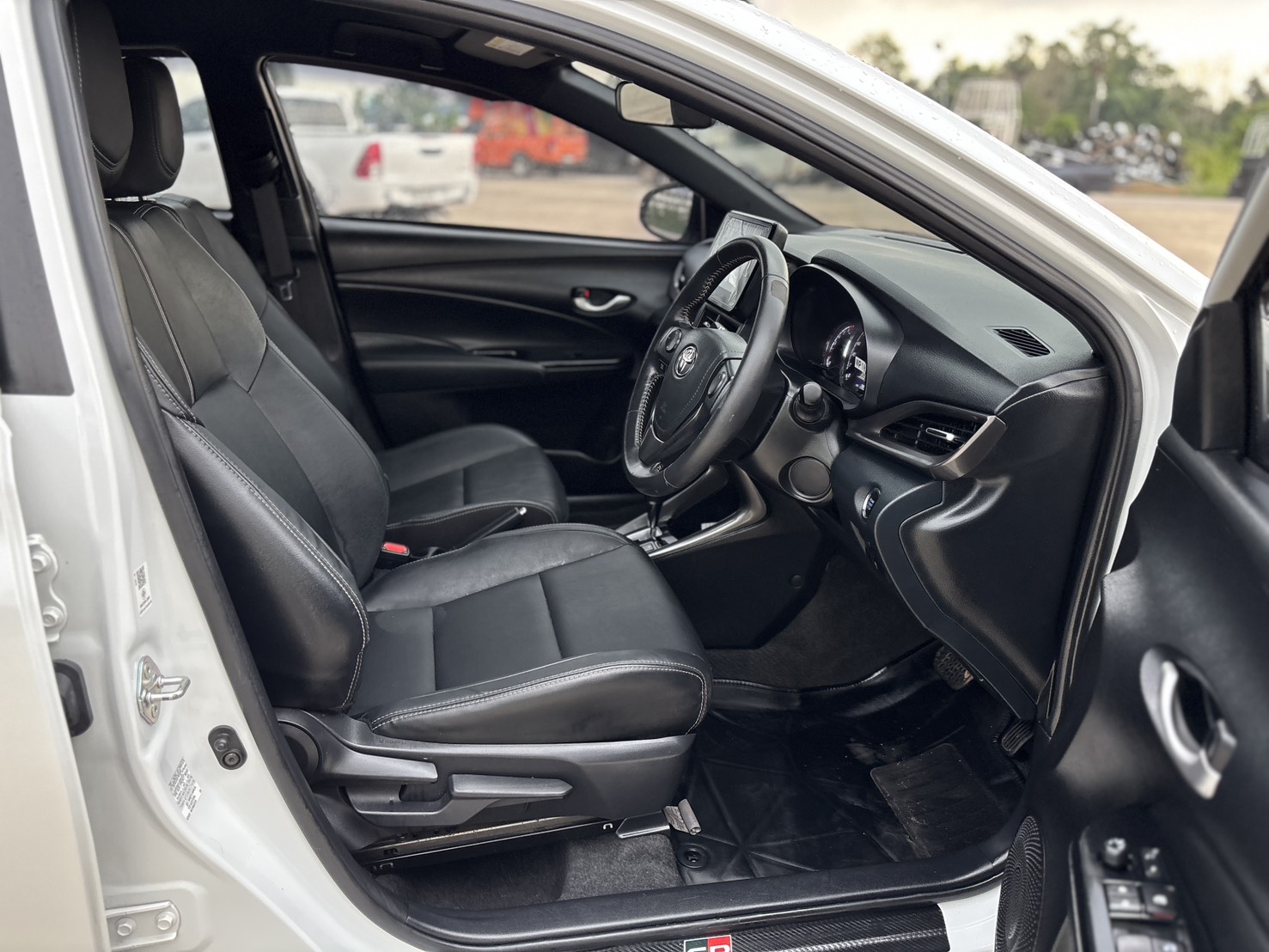 Toyota Yaris 1.2 Smart AT ปี 2023