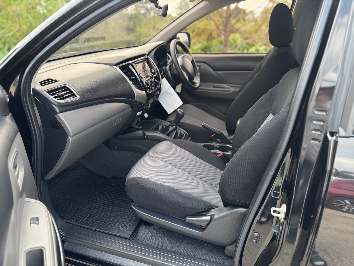 Mitsubishi Triton All New Mega Cab 2.5 MT 2018