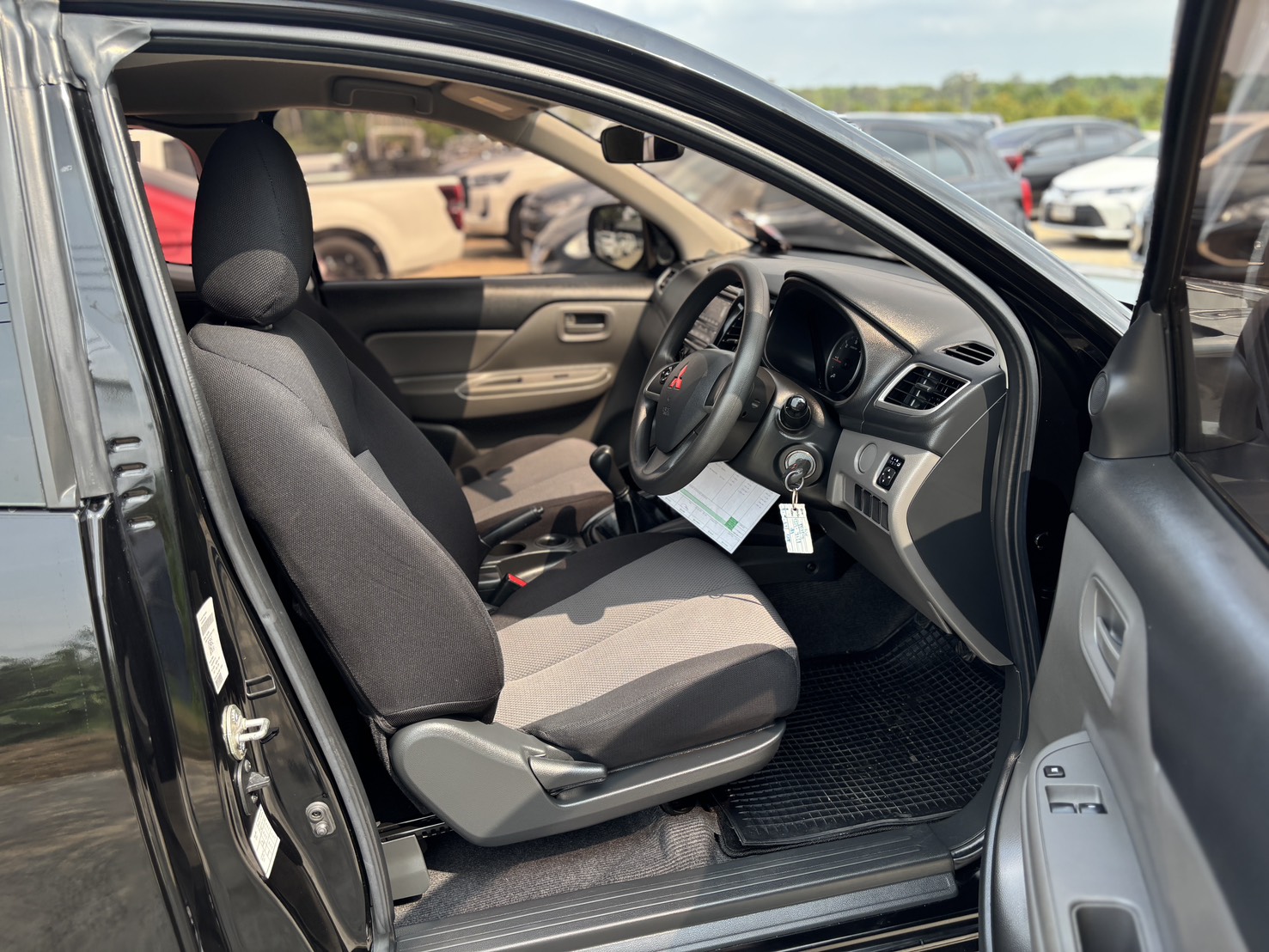 Mitsubishi Triton All New Mega Cab 2.5 MT 2018
