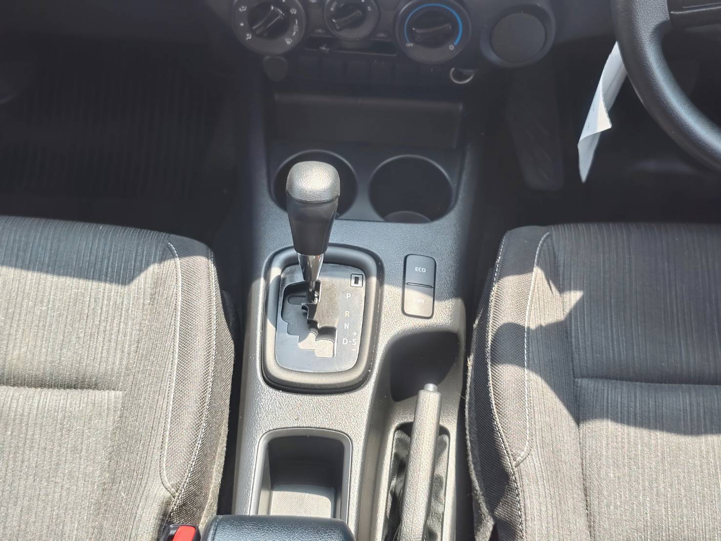 Toyota Hilux Revo Double Cab 2.4 Entry Z Edition MT 2023