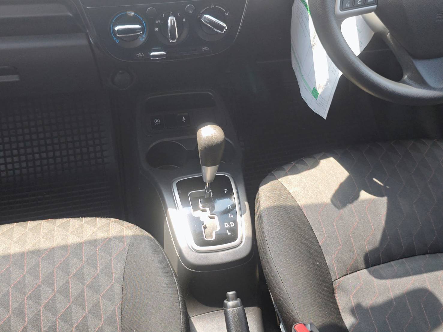 Mitsubishi Mirage 1.2 Active Dynamic Shield Sedan AT ปี 2021