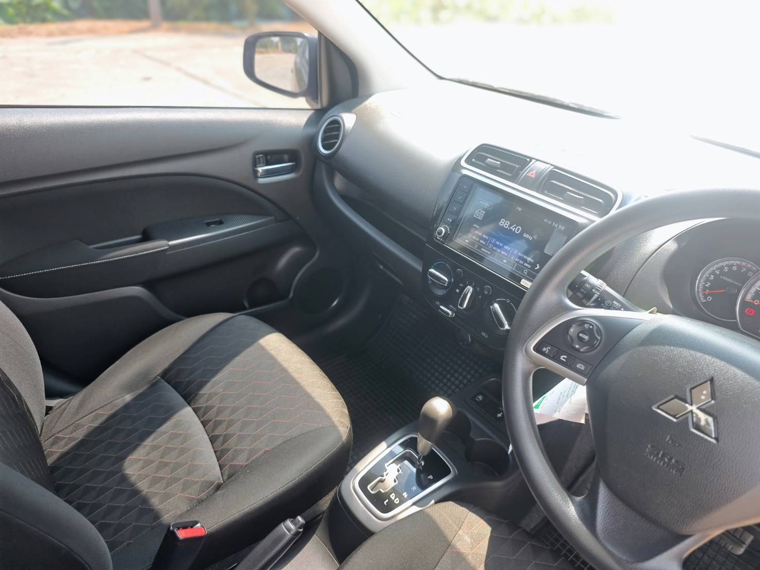 Mitsubishi Mirage 1.2 Active Dynamic Shield Sedan AT ปี 2021
