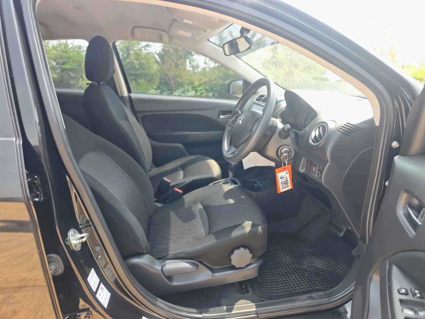 Mitsubishi Mirage 1.2 Active Dynamic Shield Sedan AT ปี 2021