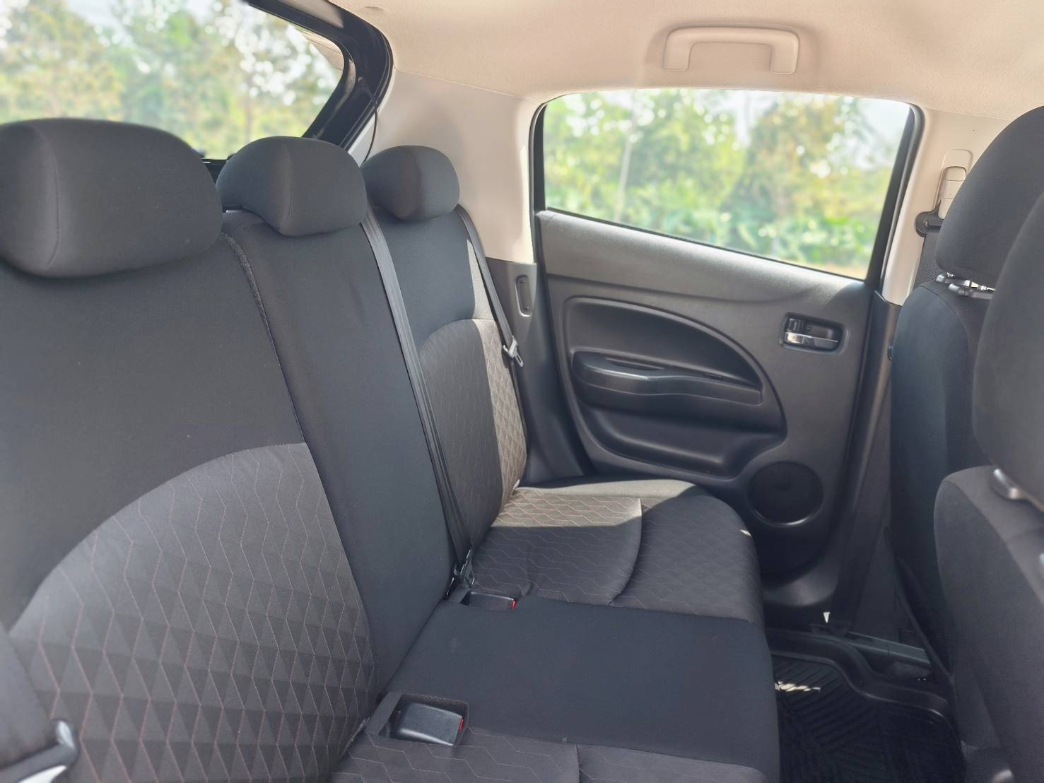 Mitsubishi Mirage 1.2 Active Dynamic Shield Sedan AT ปี 2021