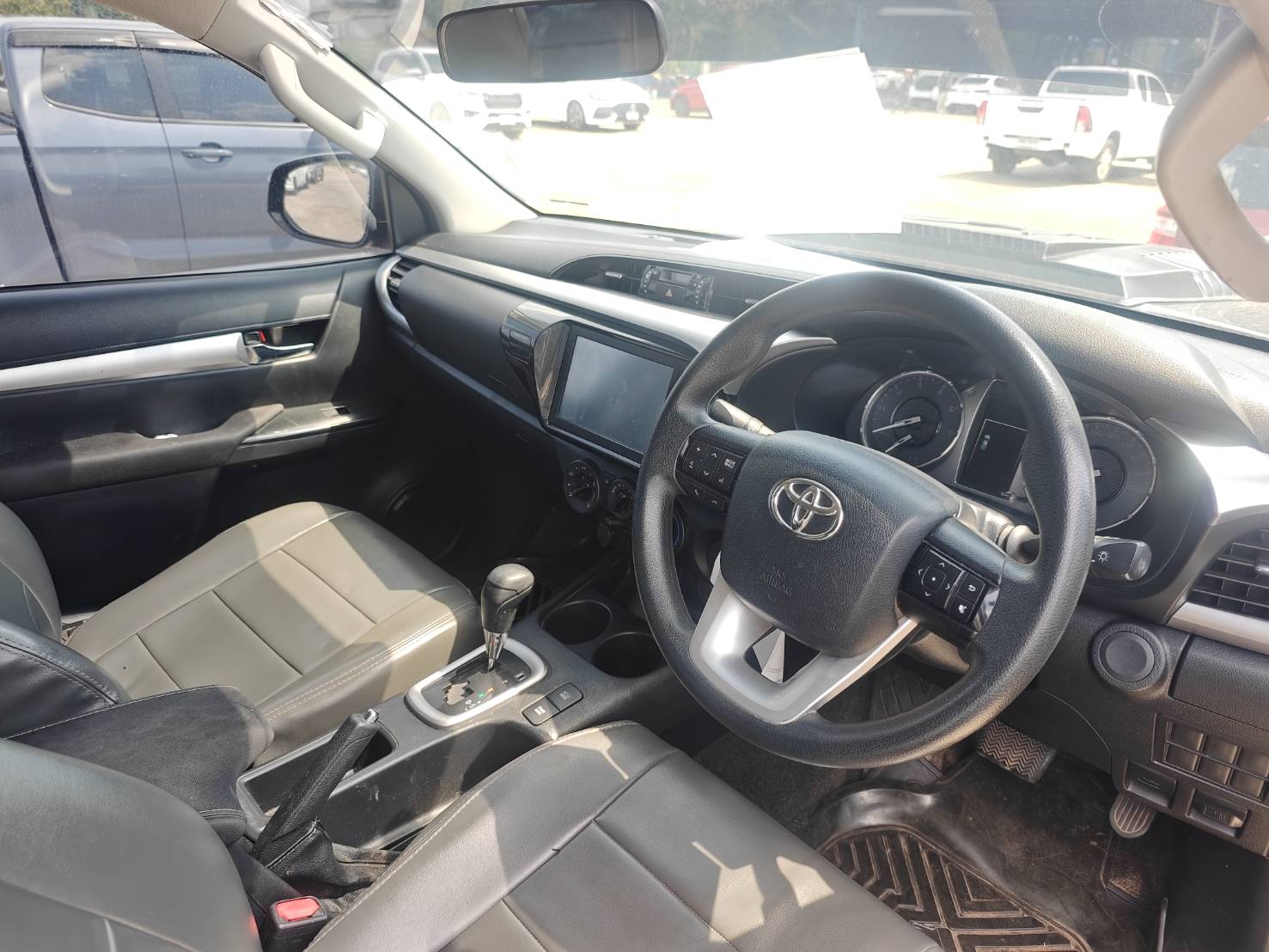 Toyota Hilux Revo Double Cab 2.4 Entry Prerunner AT 2020