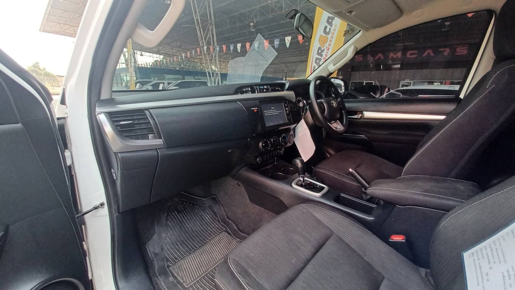 Toyota Hilux Revo Double Cab 2.4 Entry Prerunner AT 2024