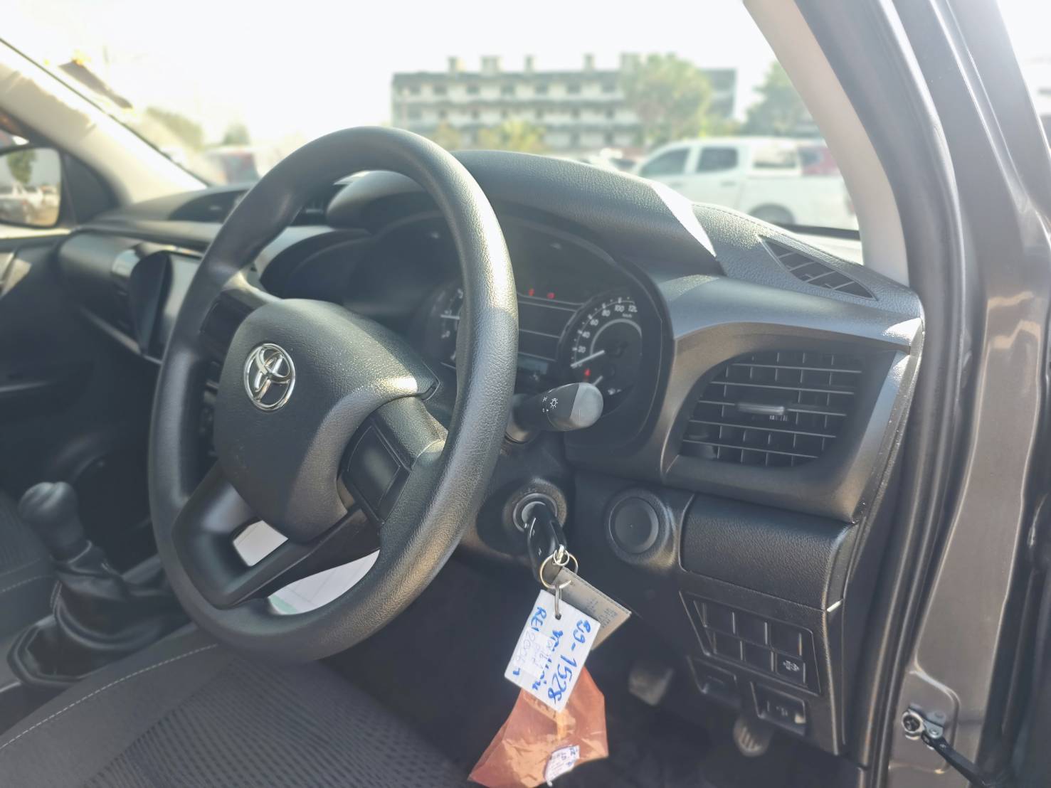 Toyota Hilux Revo Smart Cab 2.4 ENTRY Z Edition MT 2024