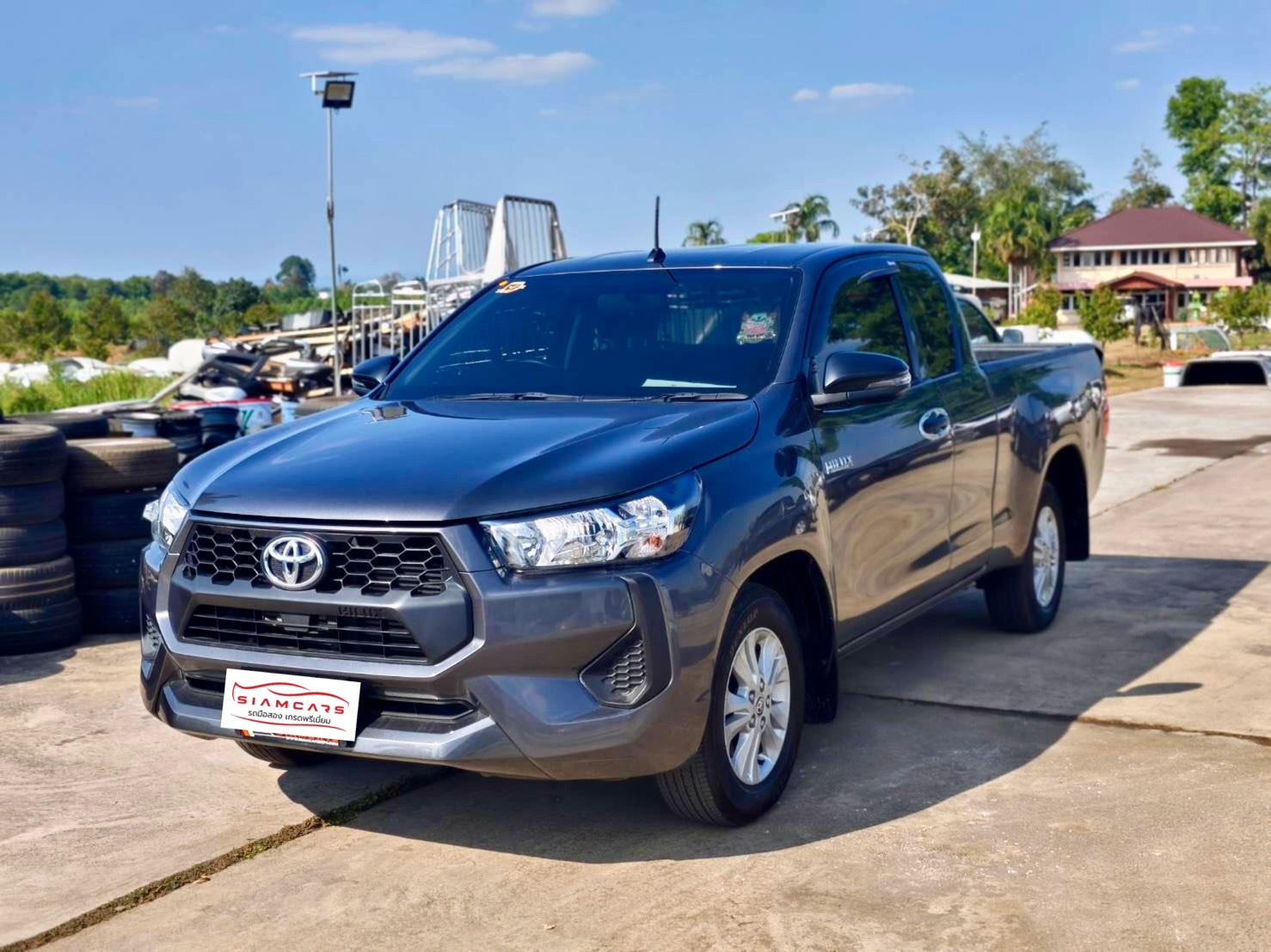 Toyota Hilux Revo Smart Cab 2.4 ENTRY Z Edition MT 2024