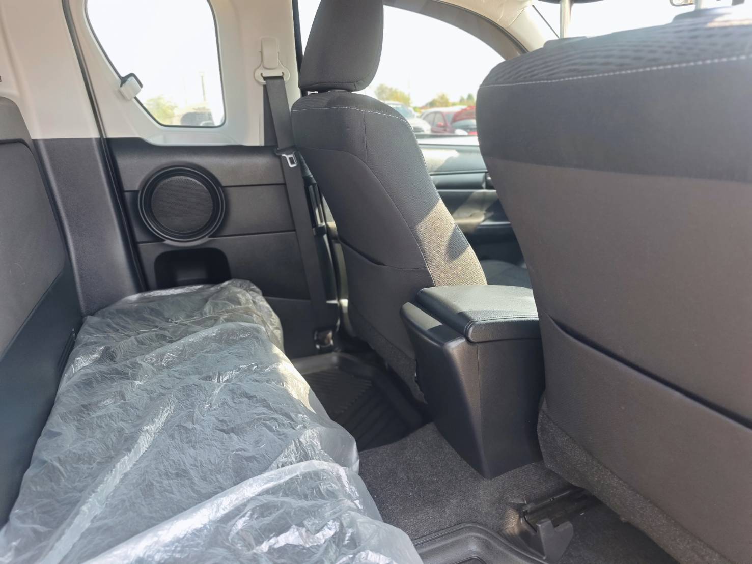 Toyota Hilux Revo Smart Cab 2.4 ENTRY Z Edition MT 2024