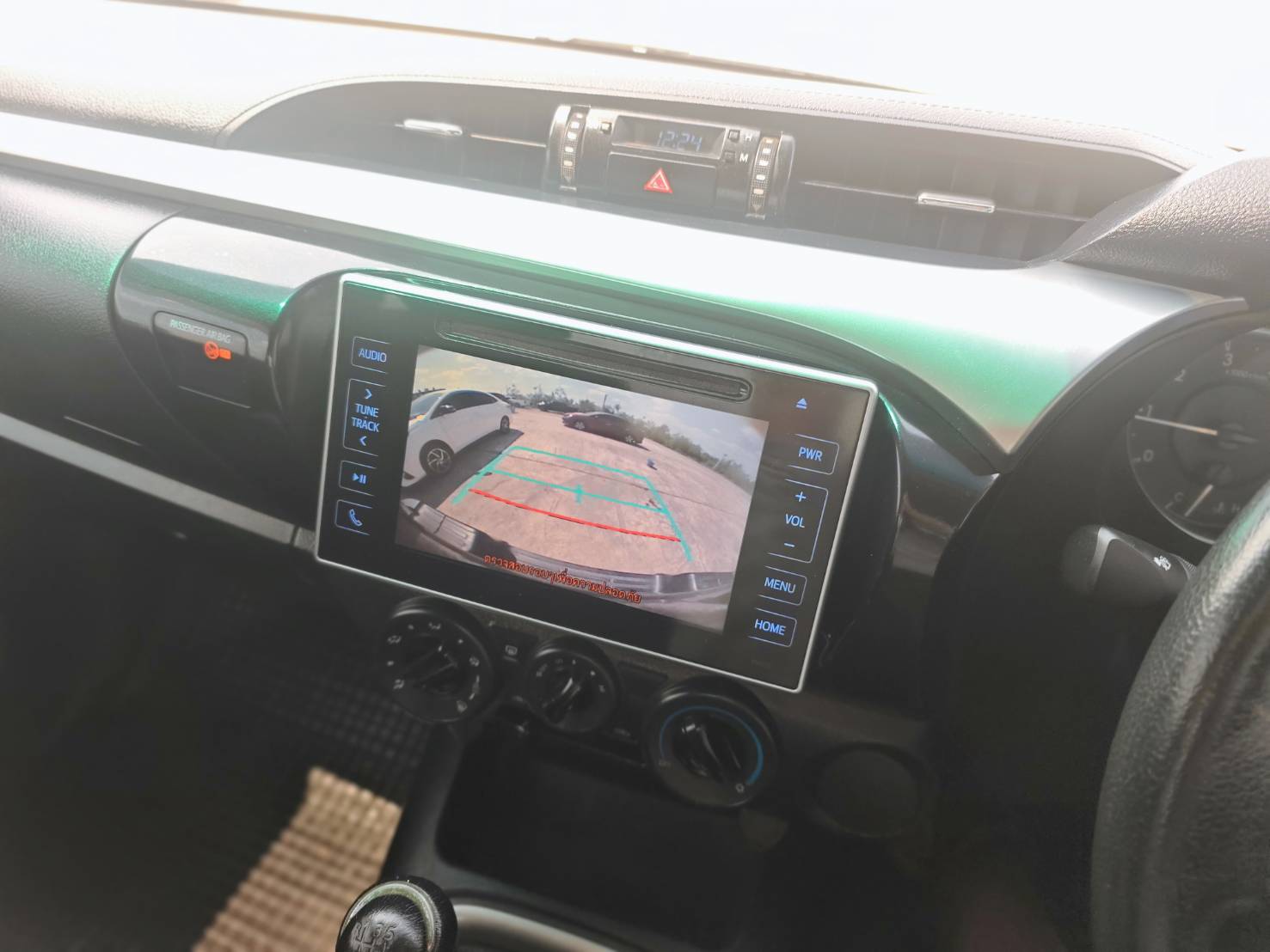 Toyota Hilux Revo Smart Cab 2.4 E Plus Prerunner MT 2019