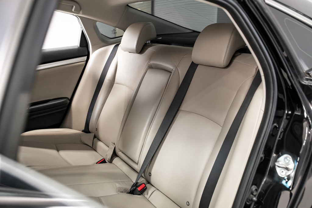 Honda Civic 1.8 EL Sedan AT 2021