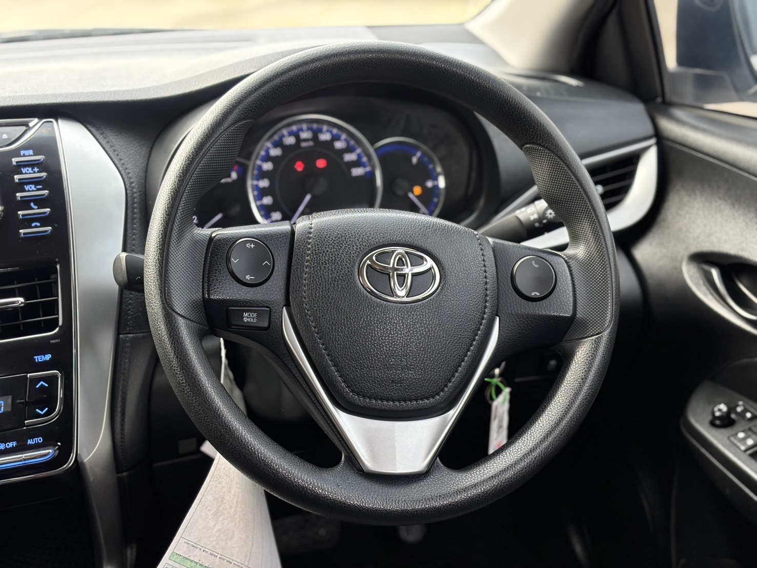 Toyota Yaris ATIVE 1.2 E AT 2018