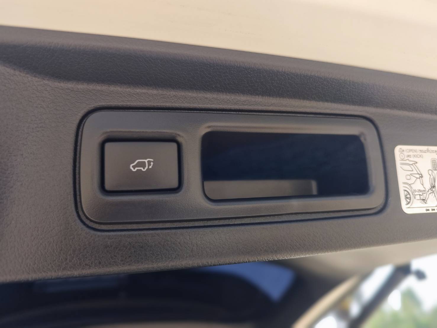 Toyota Fortuner 2.4 Leader 4WD SUV AT 2021