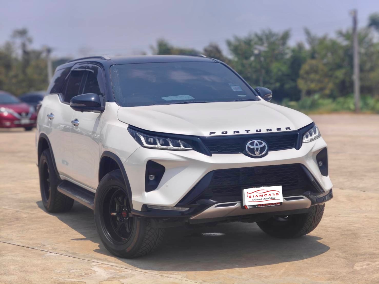 Toyota Fortuner 2.4 Leader 4WD SUV AT 2021