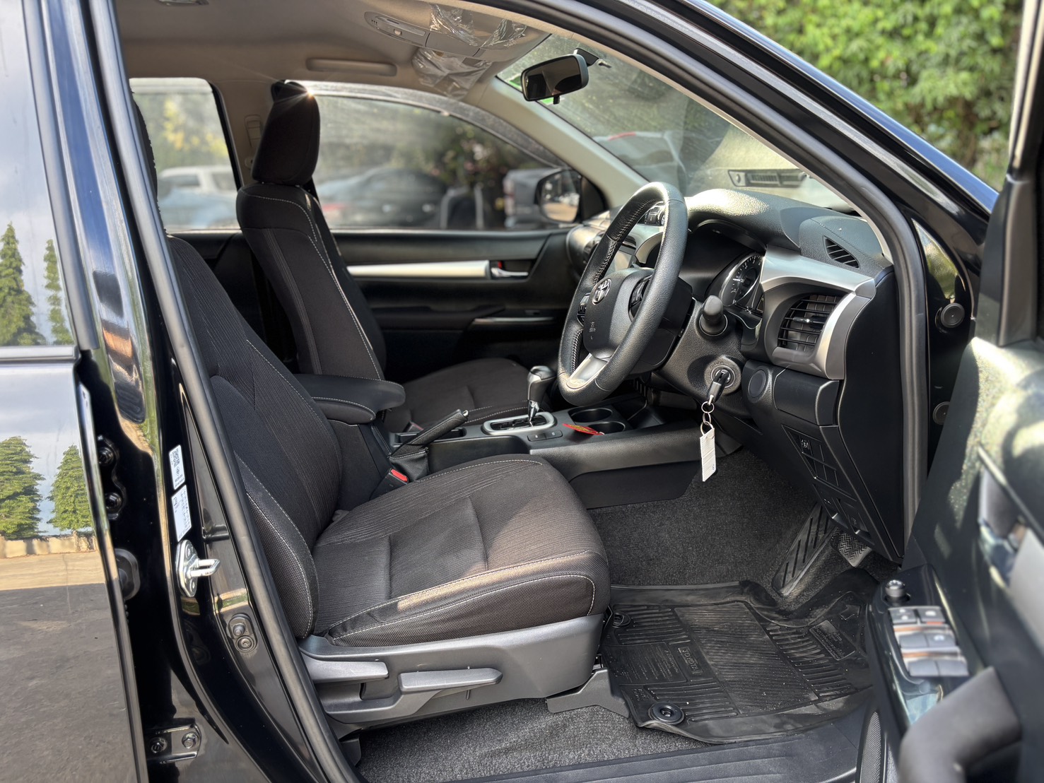 Toyota Hilux Revo Double Cab 2.4 Mid Z Edition AT 2023
