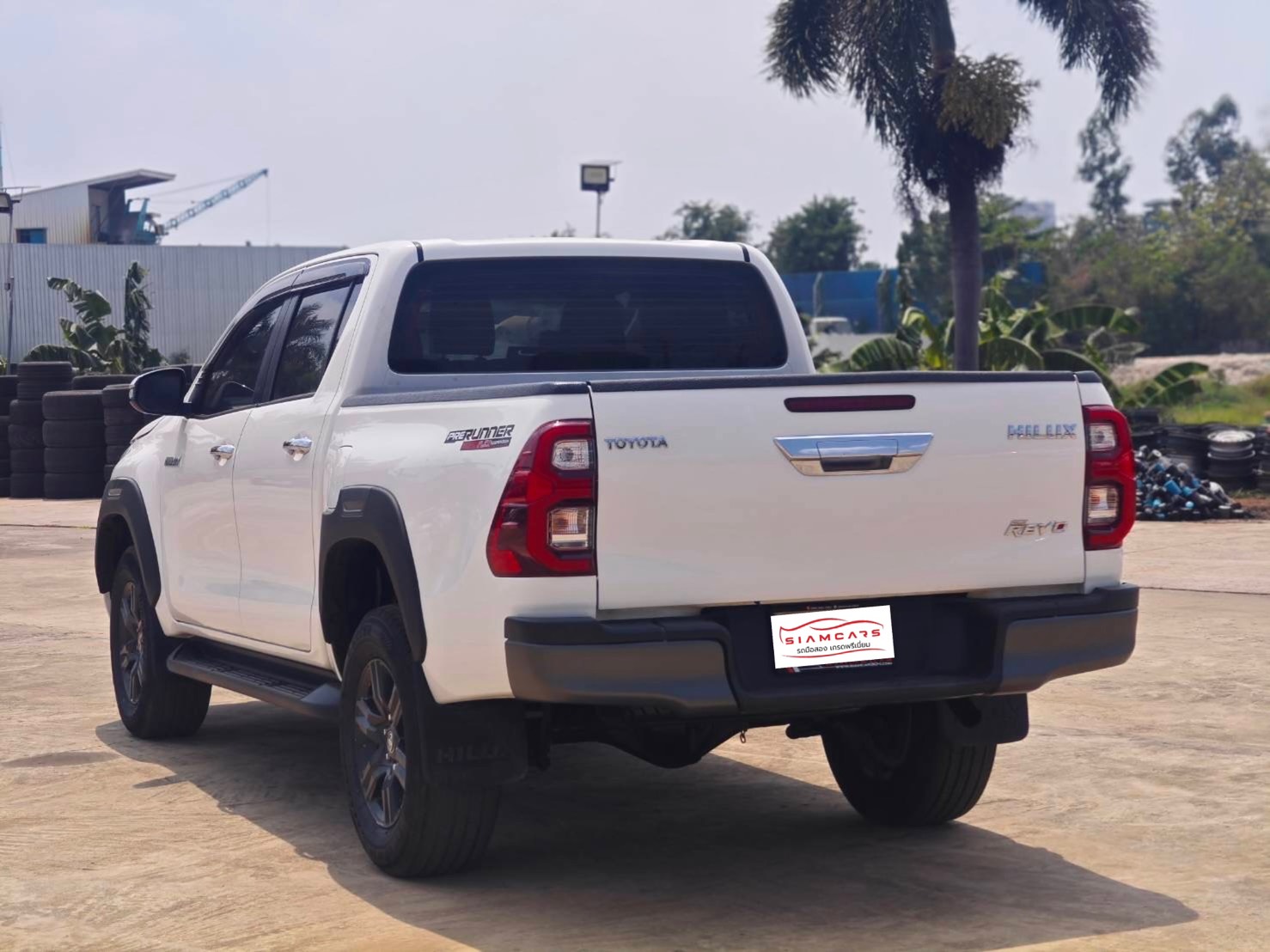 Toyota Hilux Revo Double Cab 2.4 MID Prerunner AT 2023