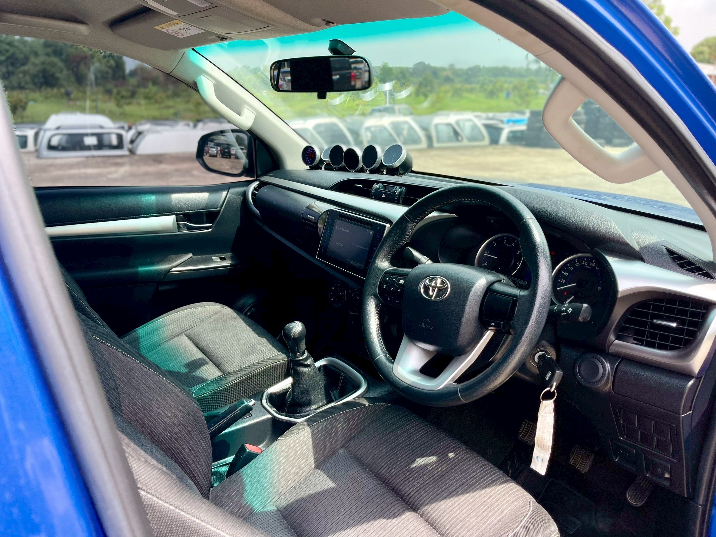 Toyota Hilux Revo Double Cab 2.4 E Plus Prerunner MT 2019