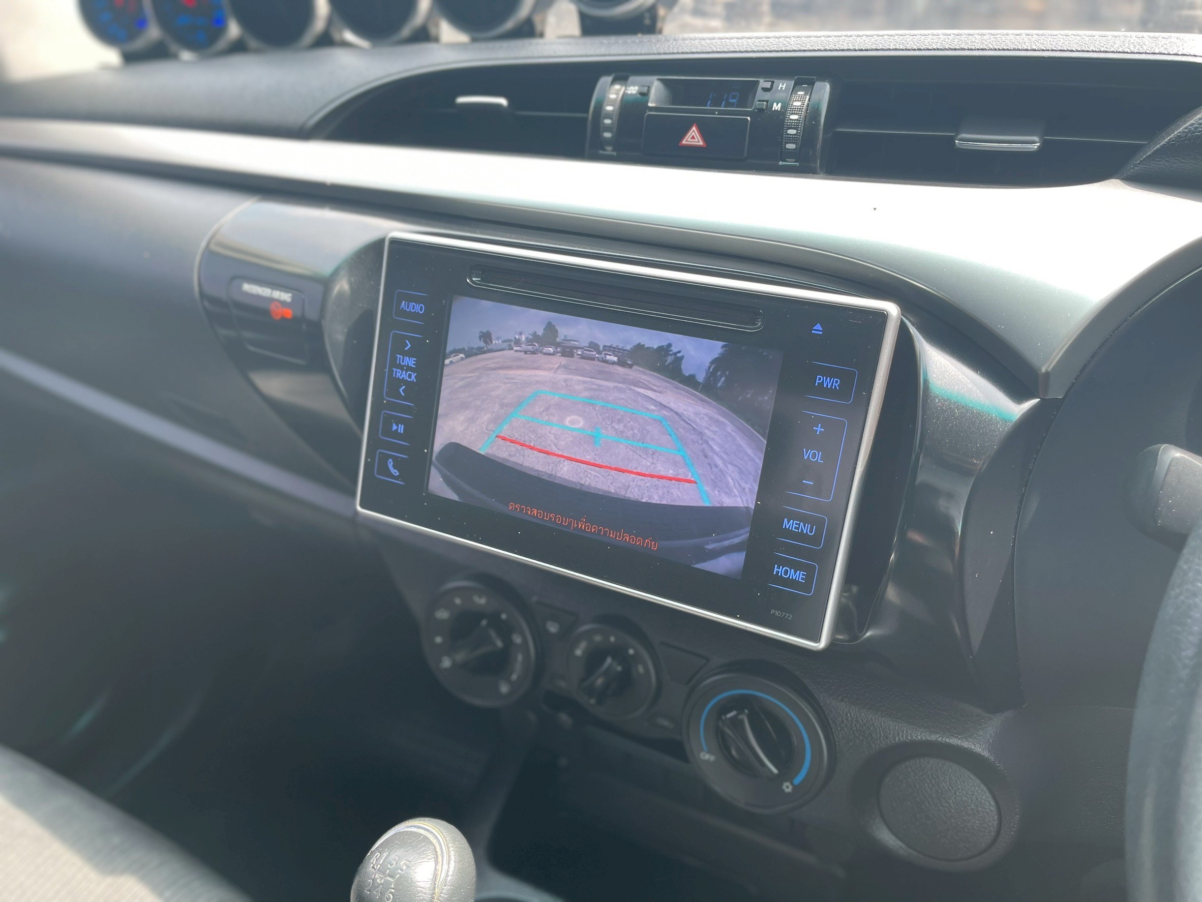 Toyota Hilux Revo Double Cab 2.4 E Plus Prerunner MT 2019