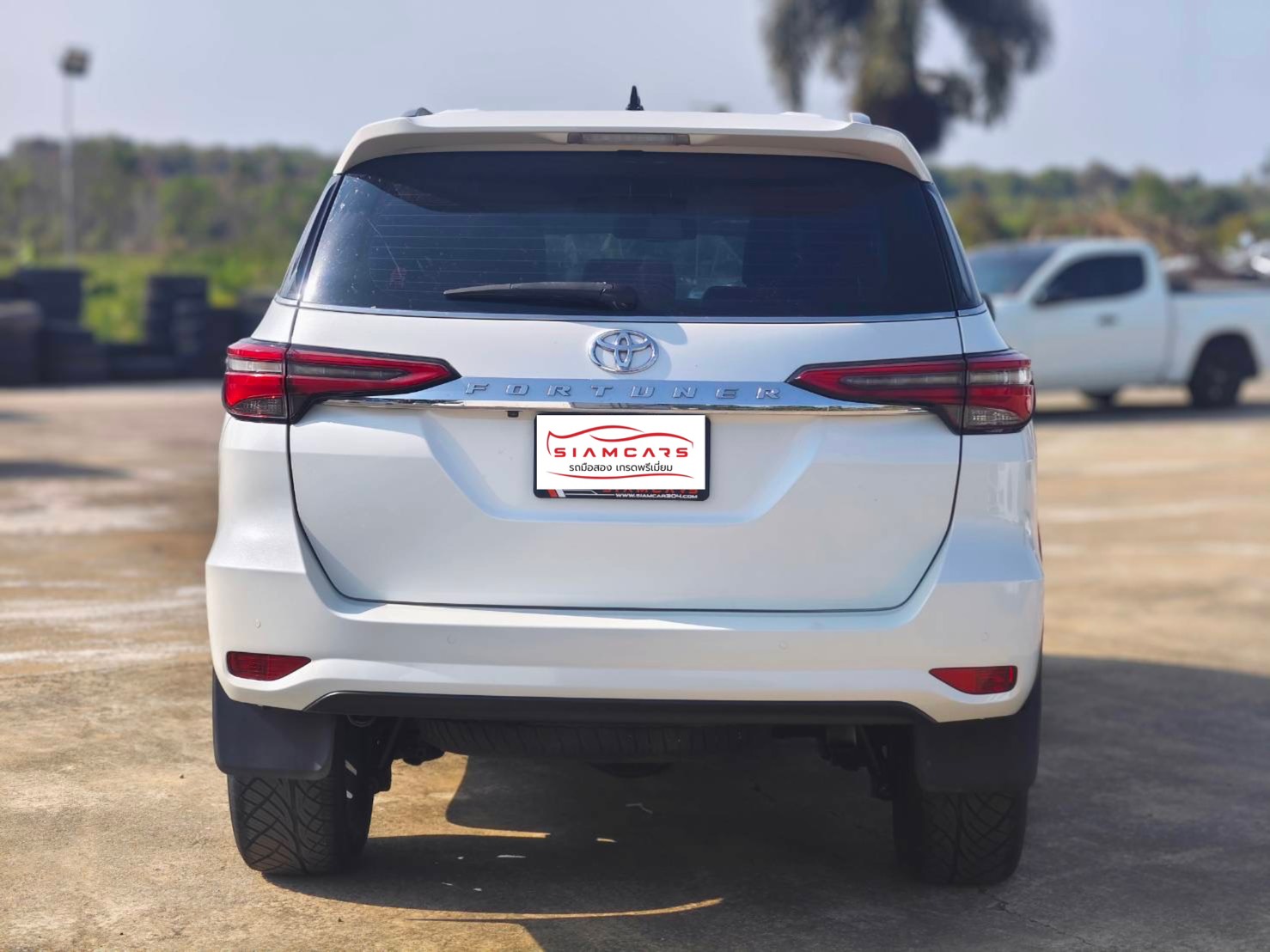 Toyota Fortuner 2.4 V SUV AT 2020