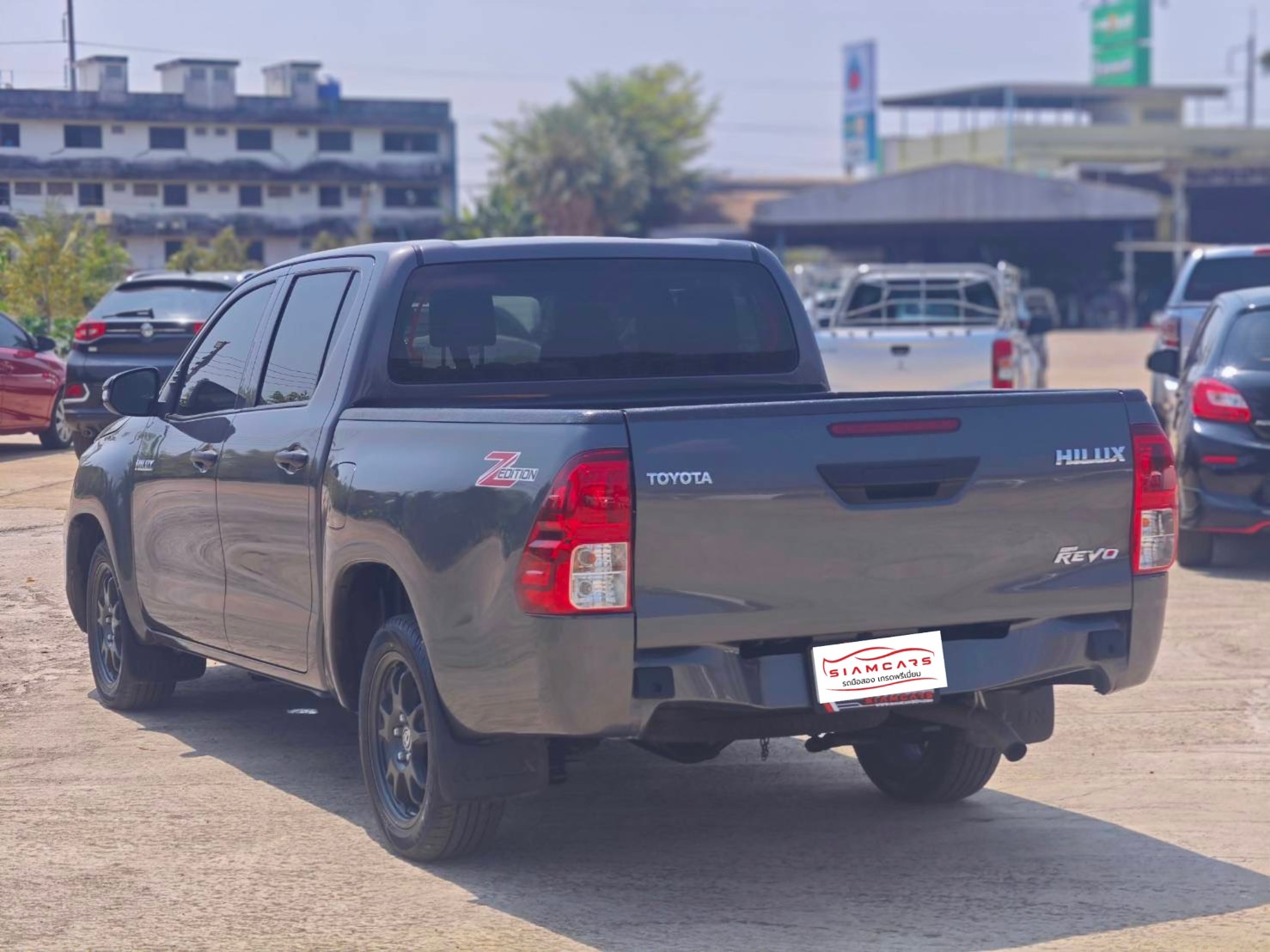 Toyota Hilux Revo Double Cab 2.4 Entry Z Edition MT 2023