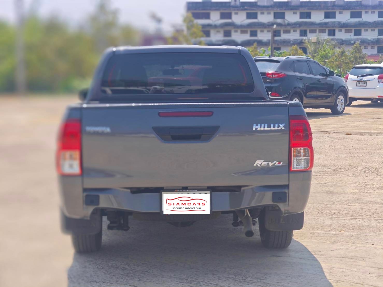 Toyota Hilux Revo Double Cab 2.4 Entry Z Edition MT 2023