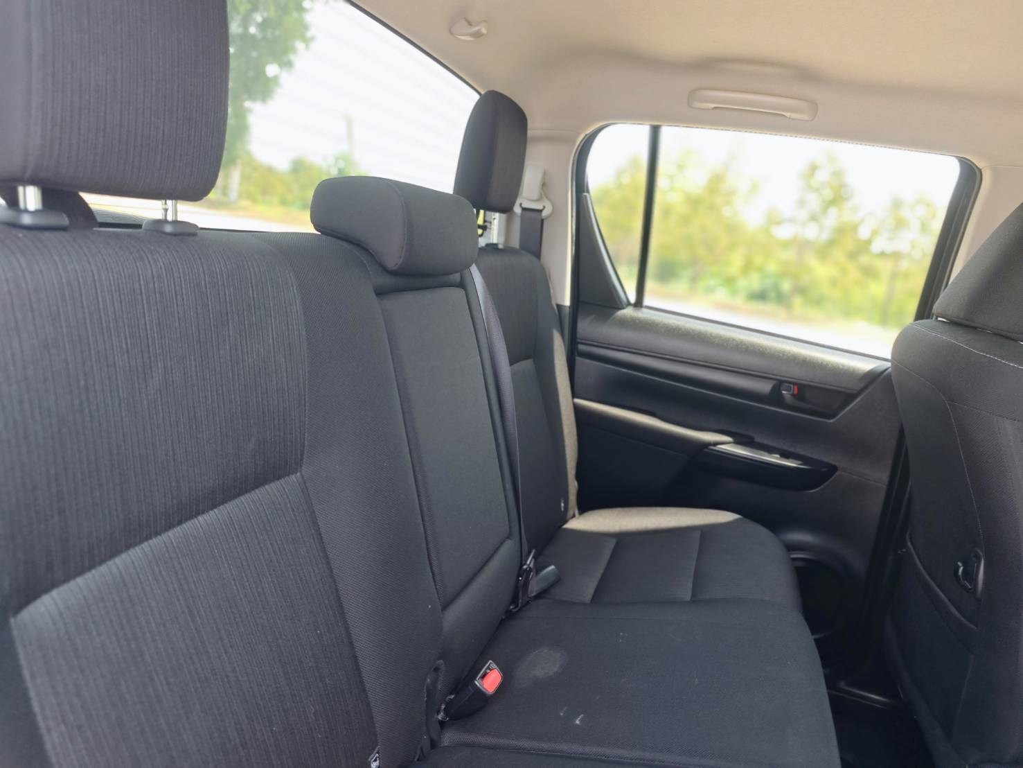 Toyota Hilux Revo Double Cab 2.4 Entry Z Edition MT 2023
