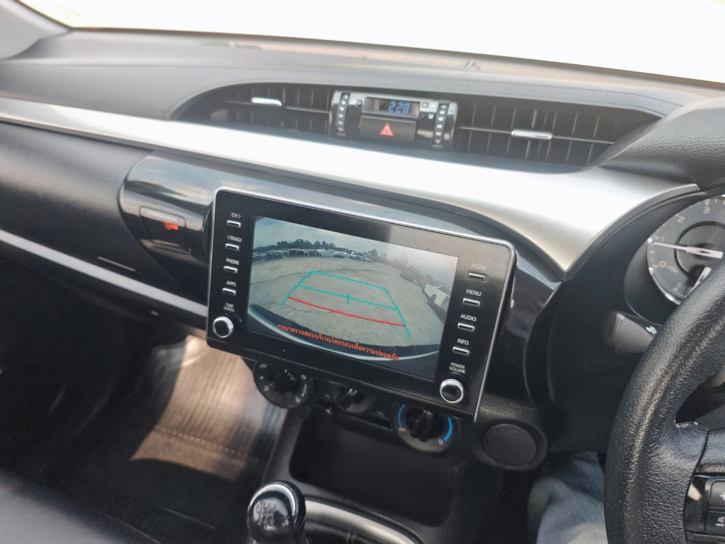 Toyota Hilux Revo Smart Cab 2.4 Entry Prerunner MT 2022