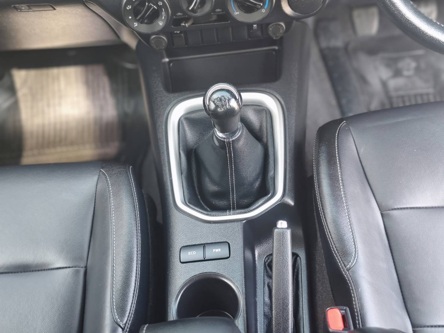 Toyota Hilux Revo Smart Cab 2.4 Entry Prerunner MT 2022