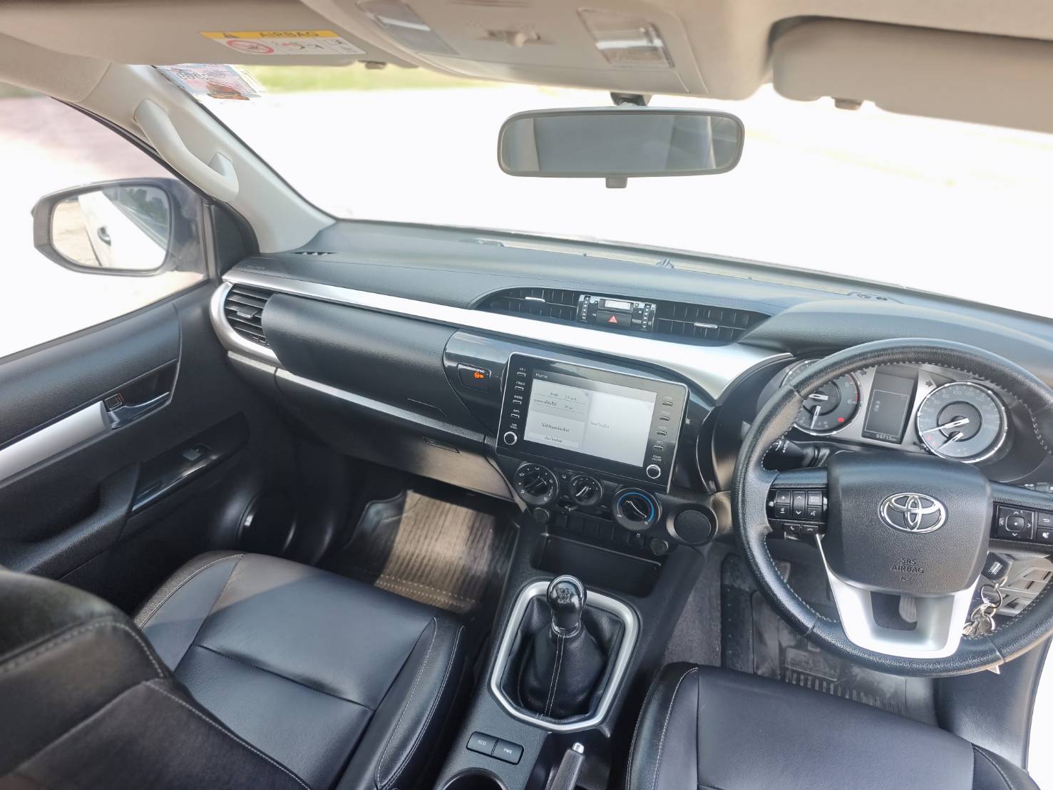 Toyota Hilux Revo Smart Cab 2.4 Entry Prerunner MT 2022