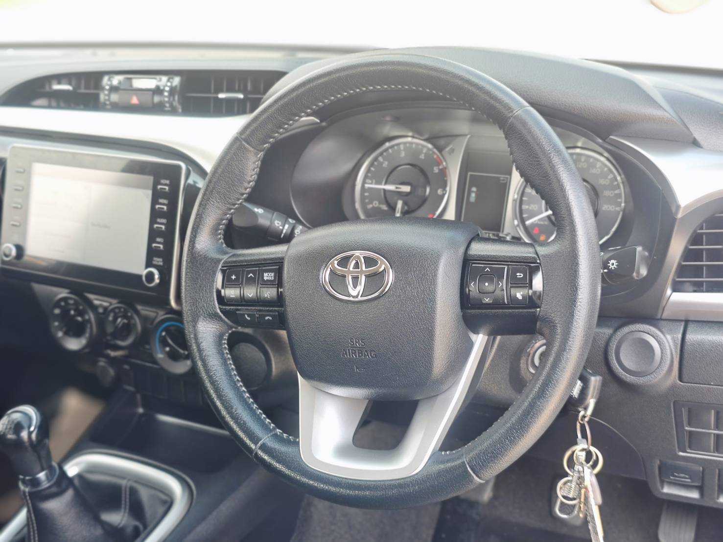 Toyota Hilux Revo Smart Cab 2.4 Entry Prerunner MT 2022