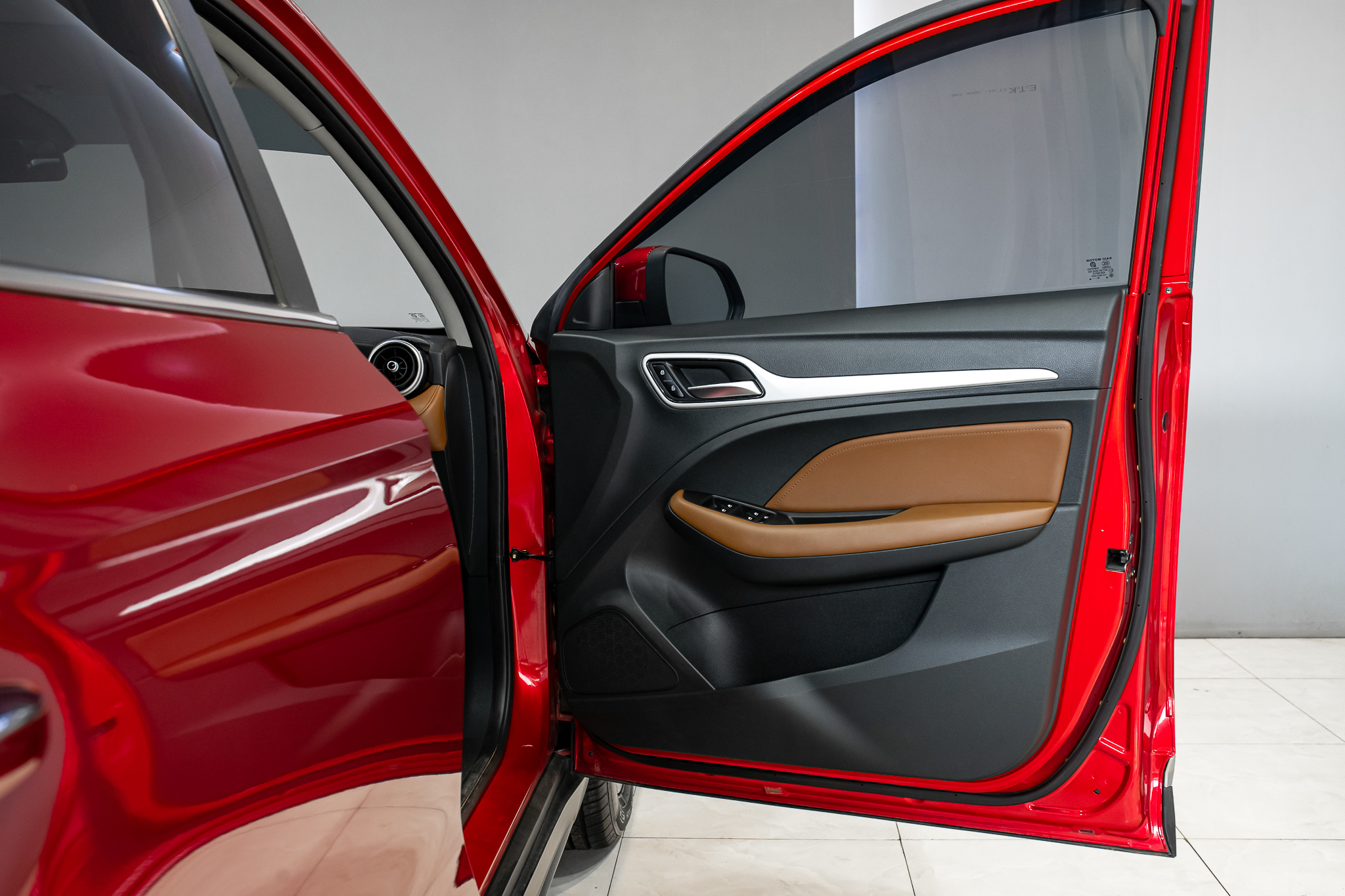 MG ZS 1.5 D PIUS SUV AT 2020