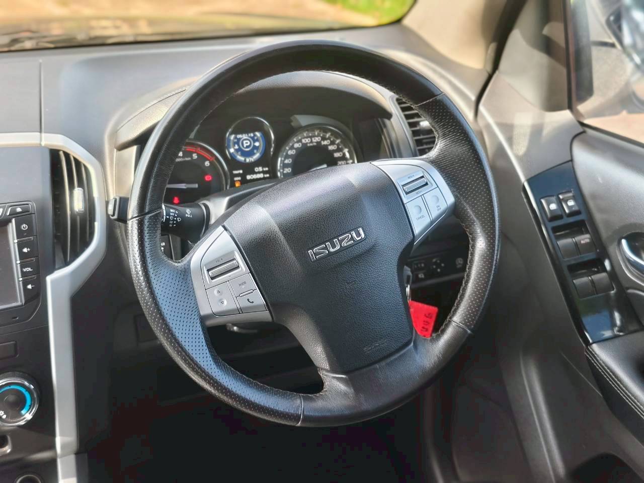 ISUZU MU-X 1.9 DA DAD 2WD AT ปี 2019