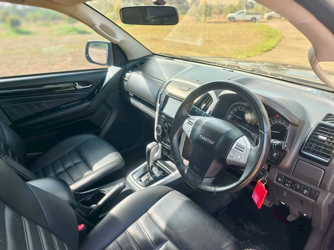 ISUZU MU-X 1.9 DA DAD 2WD AT ปี 2019