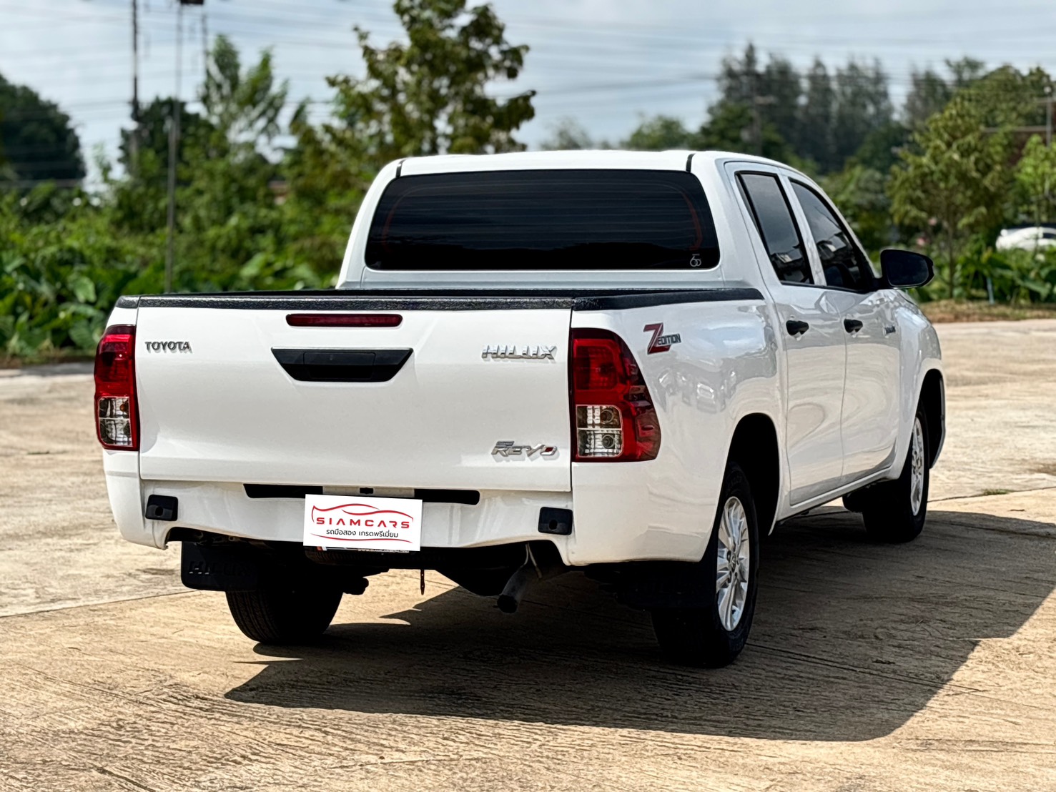 Toyota Hilux Revo Double Cab 2.4 Entry Z Edition MT 2022