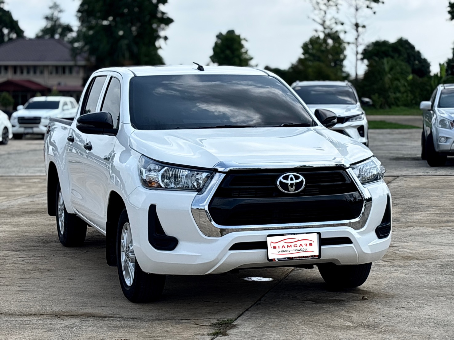 Toyota Hilux Revo Double Cab 2.4 Entry Z Edition MT 2022
