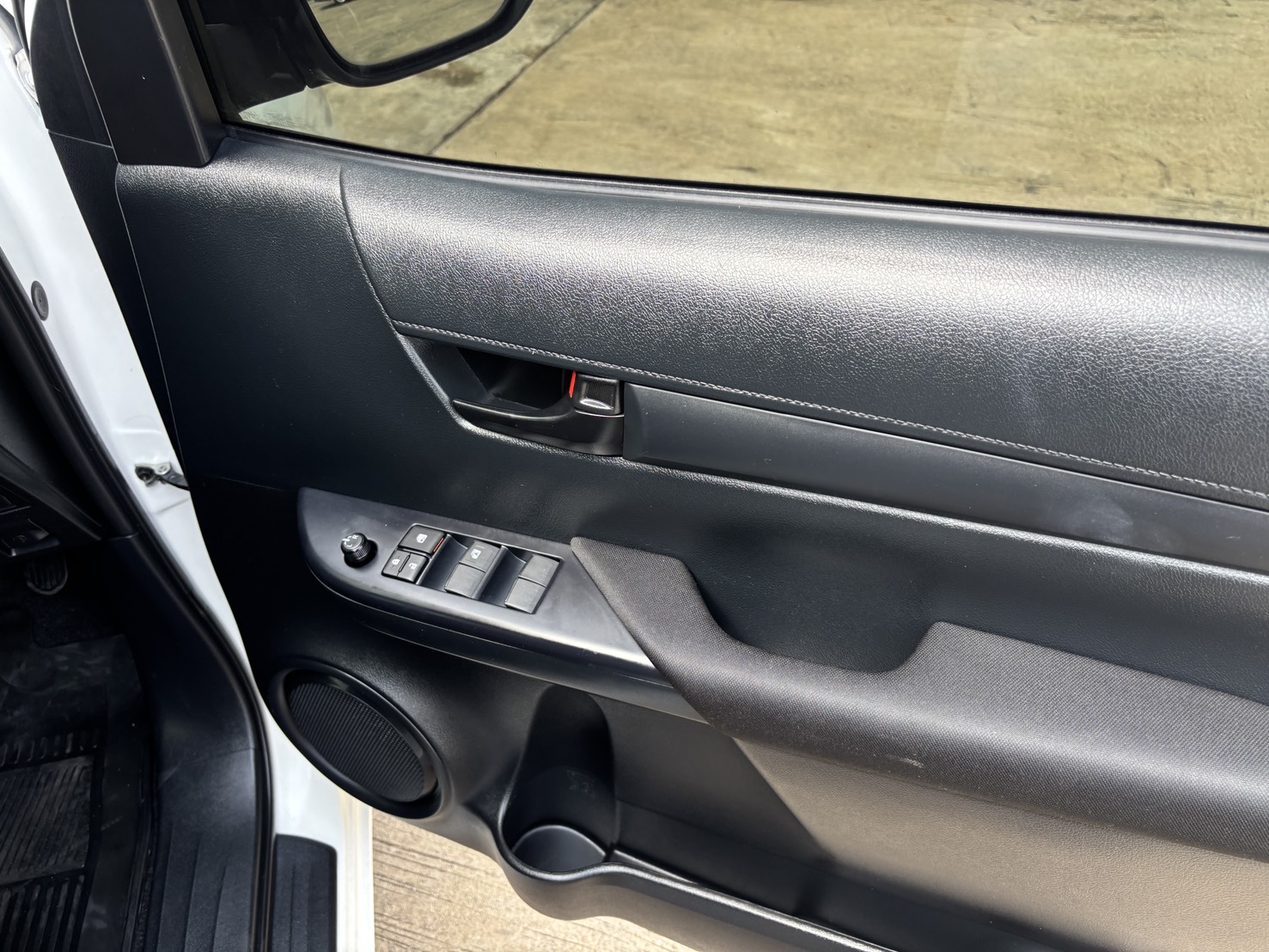 Toyota Hilux Revo Double Cab 2.4 Entry Z Edition MT 2022