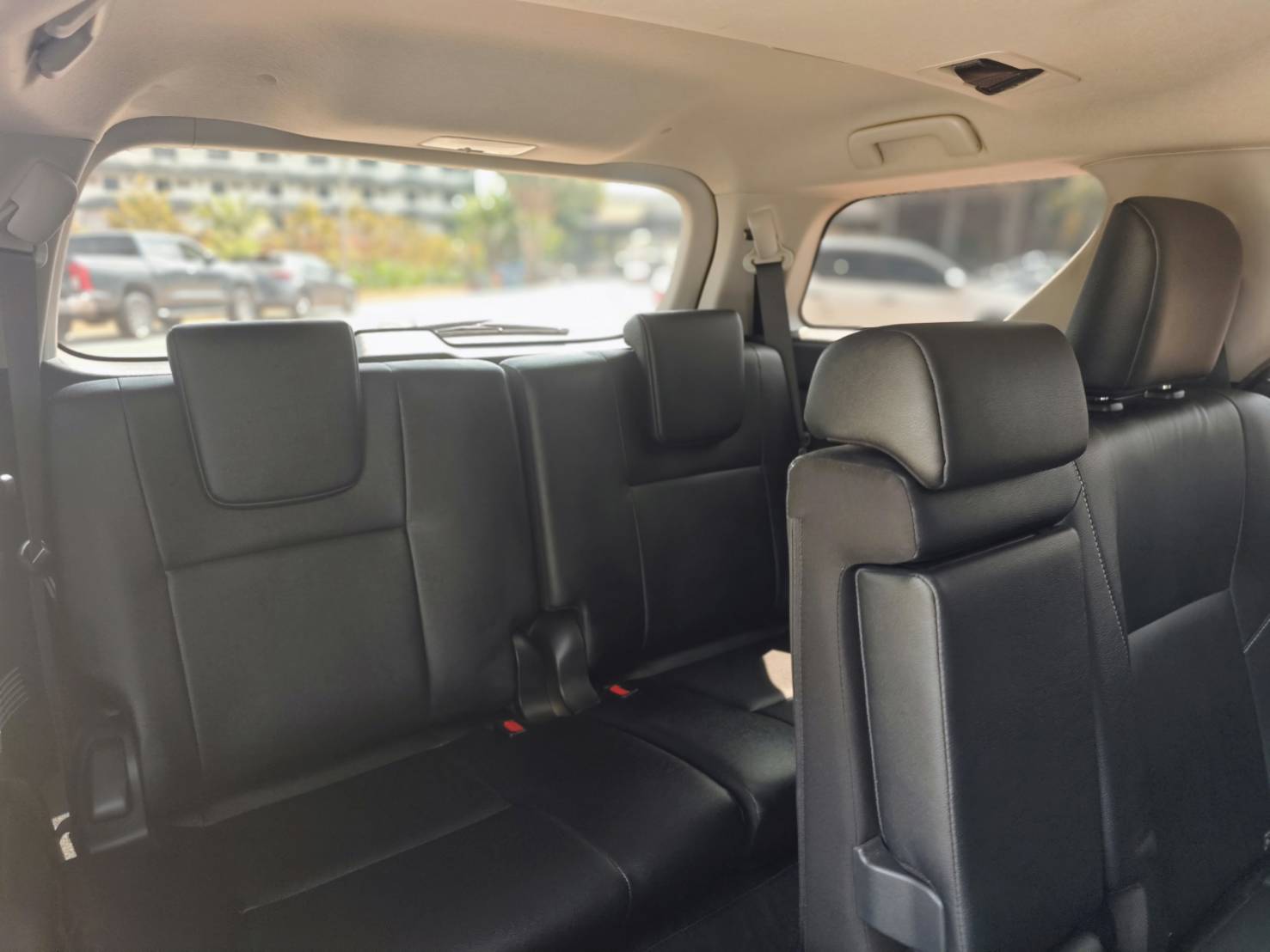 Toyota Fortuner 2.4 Leader V SUV AT 2023