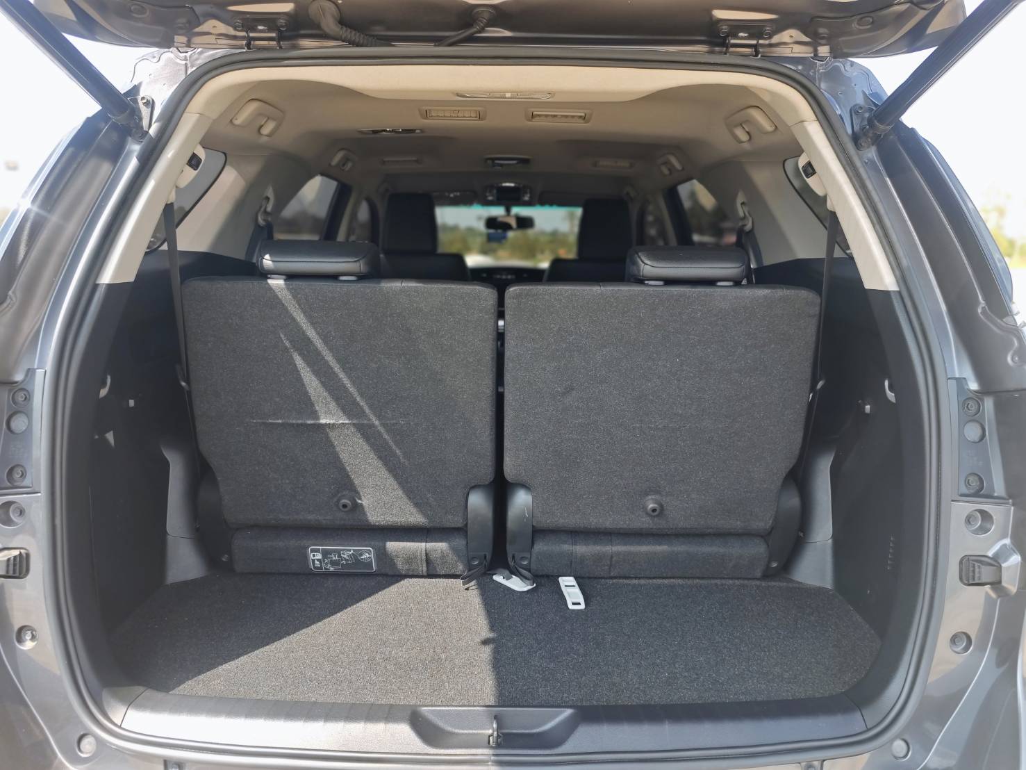 Toyota Fortuner 2.4 Leader V SUV AT 2023